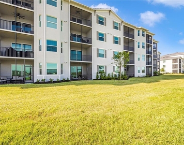 12140 Wellen Golf Street - Photo Thumbnail 37