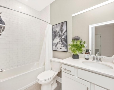 12140 Wellen Golf Street - Photo Thumbnail 30