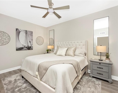 12140 Wellen Golf Street - Photo Thumbnail 20