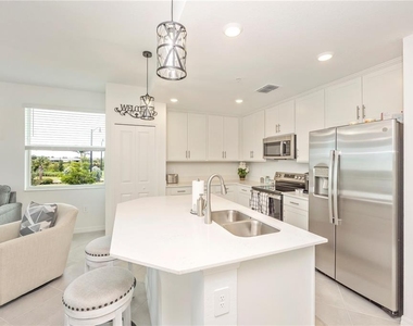 17655 Opal Sand Drive - Photo Thumbnail 4