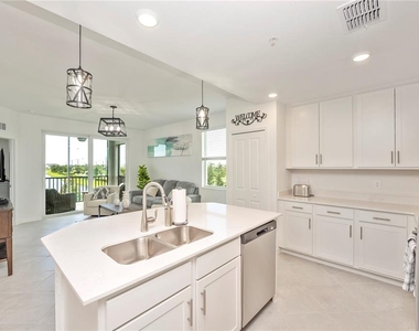 17655 Opal Sand Drive - Photo Thumbnail 9