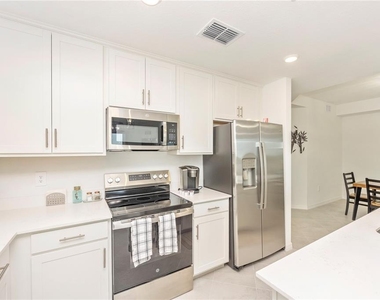 17655 Opal Sand Drive - Photo Thumbnail 7