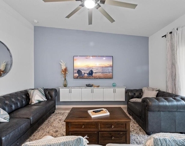 12440 Wellen Golf Street - Photo Thumbnail 21