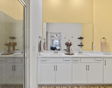 12440 Wellen Golf Street - Photo Thumbnail 27