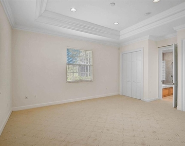 852 Macewen Drive - Photo Thumbnail 22