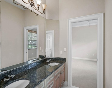 852 Macewen Drive - Photo Thumbnail 33