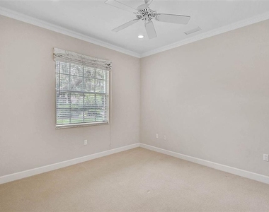 852 Macewen Drive - Photo Thumbnail 34