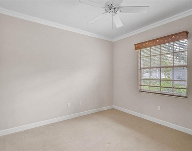 852 Macewen Drive - Photo Thumbnail 30