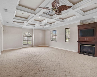 852 Macewen Drive - Photo Thumbnail 19