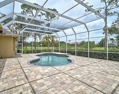 852 Macewen Drive - Photo Thumbnail 42