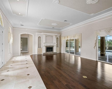 852 Macewen Drive - Photo Thumbnail 7