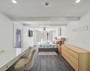 5332 Nutmeg Avenue - Photo Thumbnail 13