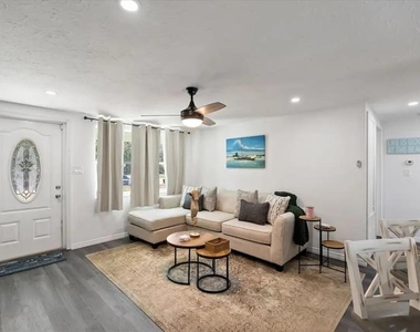 5332 Nutmeg Avenue - Photo Thumbnail 1