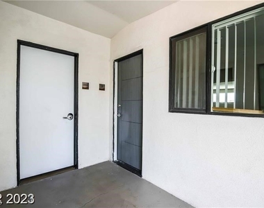 2201 Fairfield Avenue - Photo Thumbnail 2