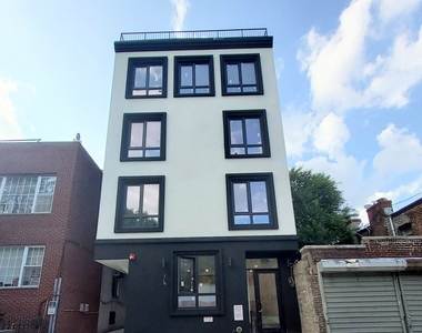 805 Monroe Street - Photo Thumbnail 3