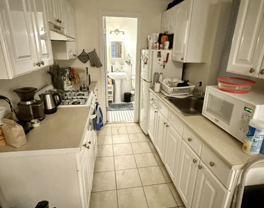 507 East 13th Street - Photo Thumbnail 5
