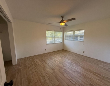 2957 Nw 6th Avenue - Photo Thumbnail 7