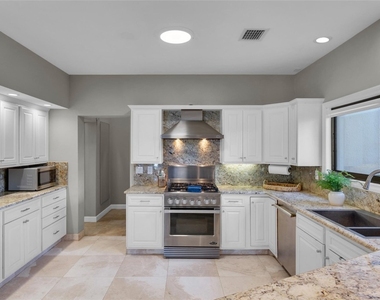 616 Riviera Isle Drive - Photo Thumbnail 50