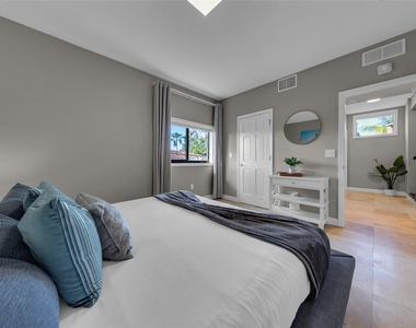 616 Riviera Isle Drive - Photo Thumbnail 67