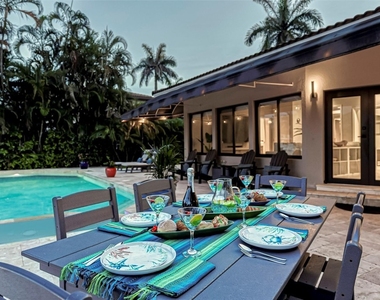 616 Riviera Isle Drive - Photo Thumbnail 23
