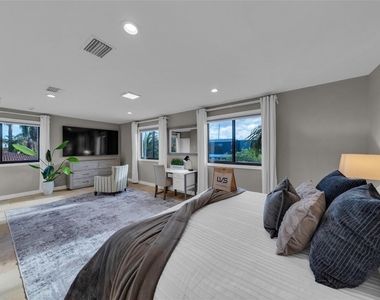 616 Riviera Isle Drive - Photo Thumbnail 7
