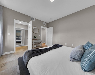 616 Riviera Isle Drive - Photo Thumbnail 68