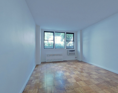 East 36th Street - Photo Thumbnail 2