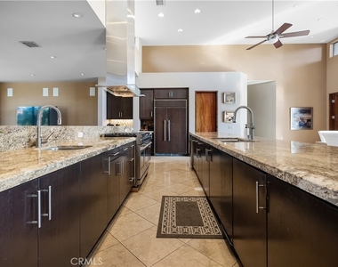 68 Royal Saint Georges Way - Photo Thumbnail 5