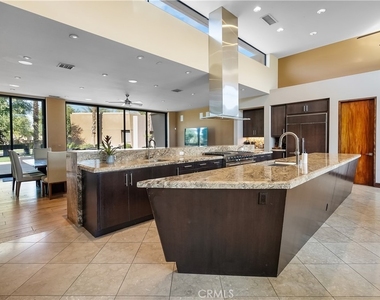68 Royal Saint Georges Way - Photo Thumbnail 4