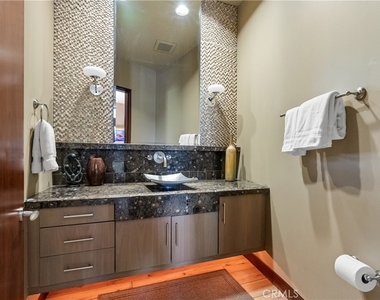 68 Royal Saint Georges Way - Photo Thumbnail 38