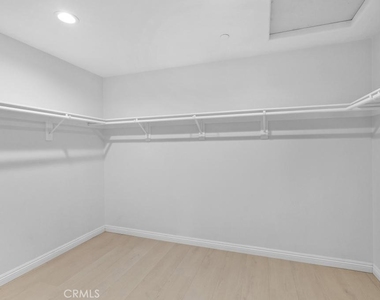 29305 Catalpa - Photo Thumbnail 29