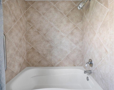 806 E Windward 301 Way - Photo Thumbnail 22