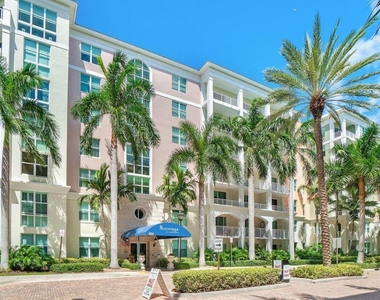 806 E Windward 301 Way - Photo Thumbnail 3