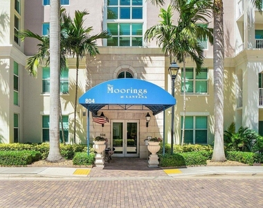 806 E Windward 301 Way - Photo Thumbnail 4
