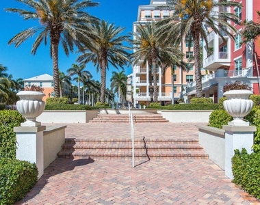 806 E Windward 301 Way - Photo Thumbnail 35