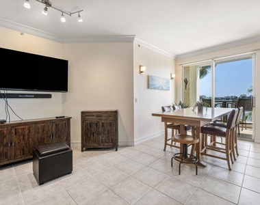 806 E Windward 301 Way - Photo Thumbnail 9