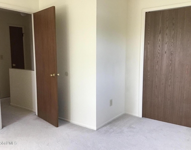 52 Sage Road - Photo Thumbnail 13