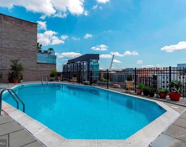 2201 L Street Nw - Photo Thumbnail 4
