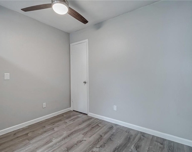 4307 S 1st St - Photo Thumbnail 14
