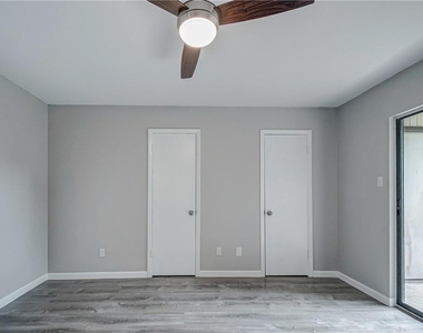 4307 S 1st St - Photo Thumbnail 19