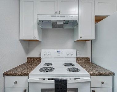 4307 S 1st St - Photo Thumbnail 13