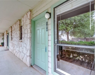 4307 S 1st St - Photo Thumbnail 32