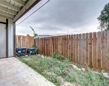 4307 S 1st St - Photo Thumbnail 25