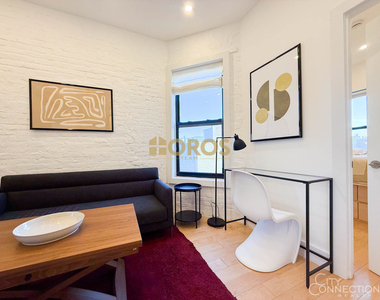 322 East 11th Street - Photo Thumbnail 4