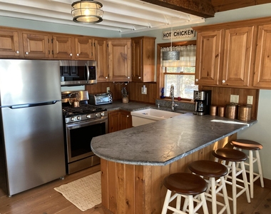 217 Bailey - Photo Thumbnail 6