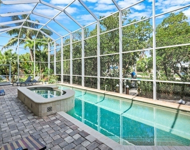 21580 Indian Bayou Drive - Photo Thumbnail 5