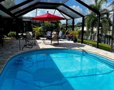 1510 Se 11th Place - Photo Thumbnail 14