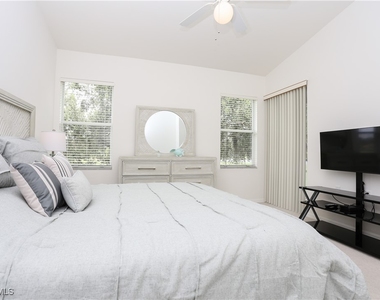 1937 Crestview Way - Photo Thumbnail 15