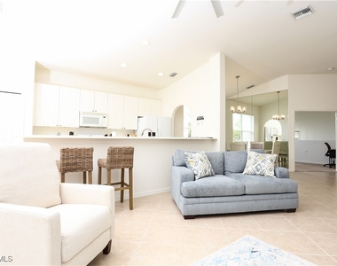 1937 Crestview Way - Photo Thumbnail 14
