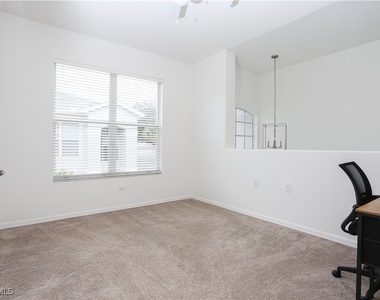1937 Crestview Way - Photo Thumbnail 6